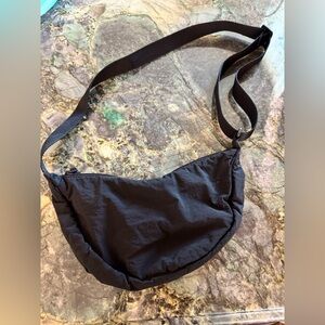 Uniqlo Round Mini Shoulder Bag - Black - Excellent Condition